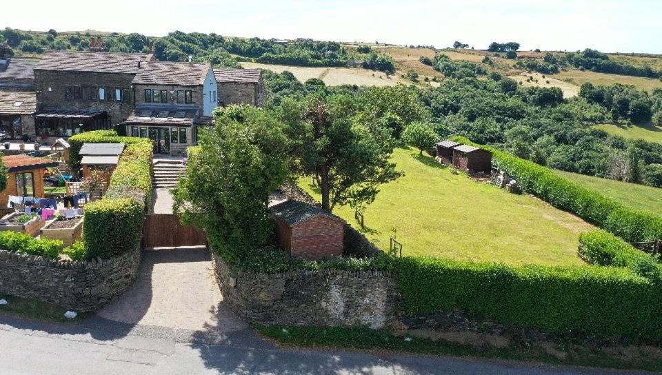Lane End Cottage Holmfirth - Panoramic Views, Modernised With Offroad Parking Exterior foto