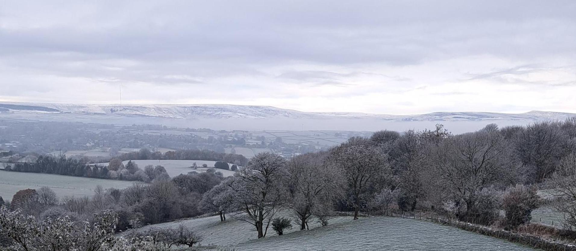 Lane End Cottage Holmfirth - Panoramic Views, Modernised With Offroad Parking Exterior foto