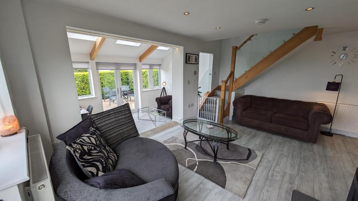 Lane End Cottage Holmfirth - Panoramic Views, Modernised With Offroad Parking Exterior foto